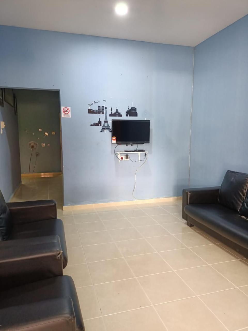 Yasmeen Homestay Kemaman Chukai Exterior photo